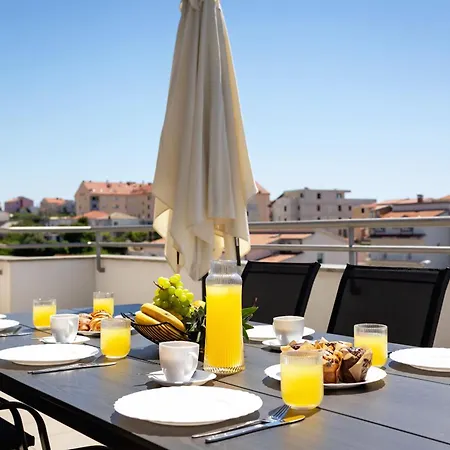 Rose Penthouse Lägenhet *